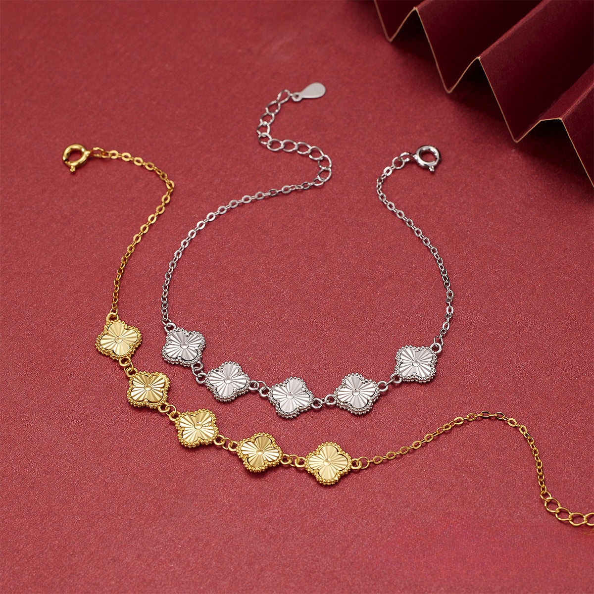 Silver Clover Charm Bangle