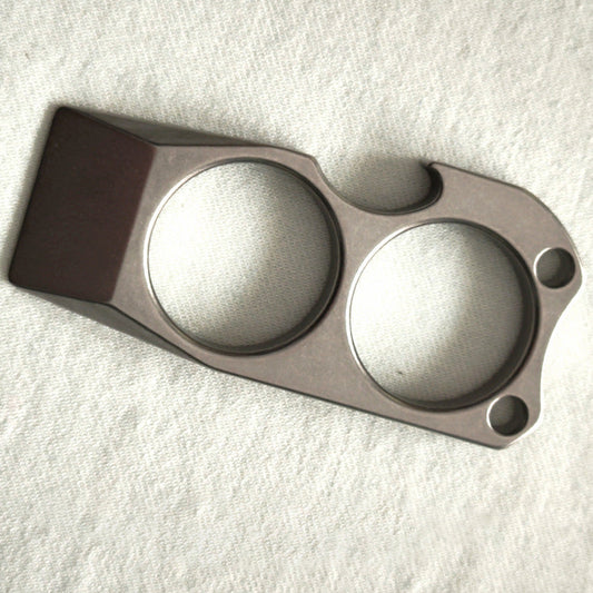 3-in-1 Titanium Knuckle Duster Key Tool