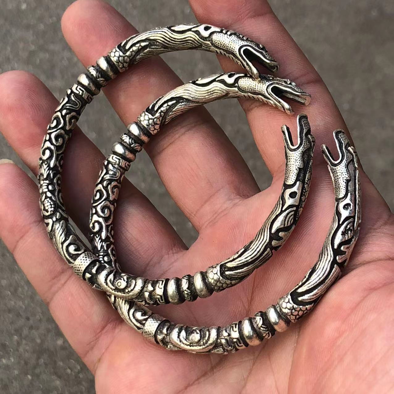 Vintage White Copper Silver Plated Double Dragon Head Bracelet